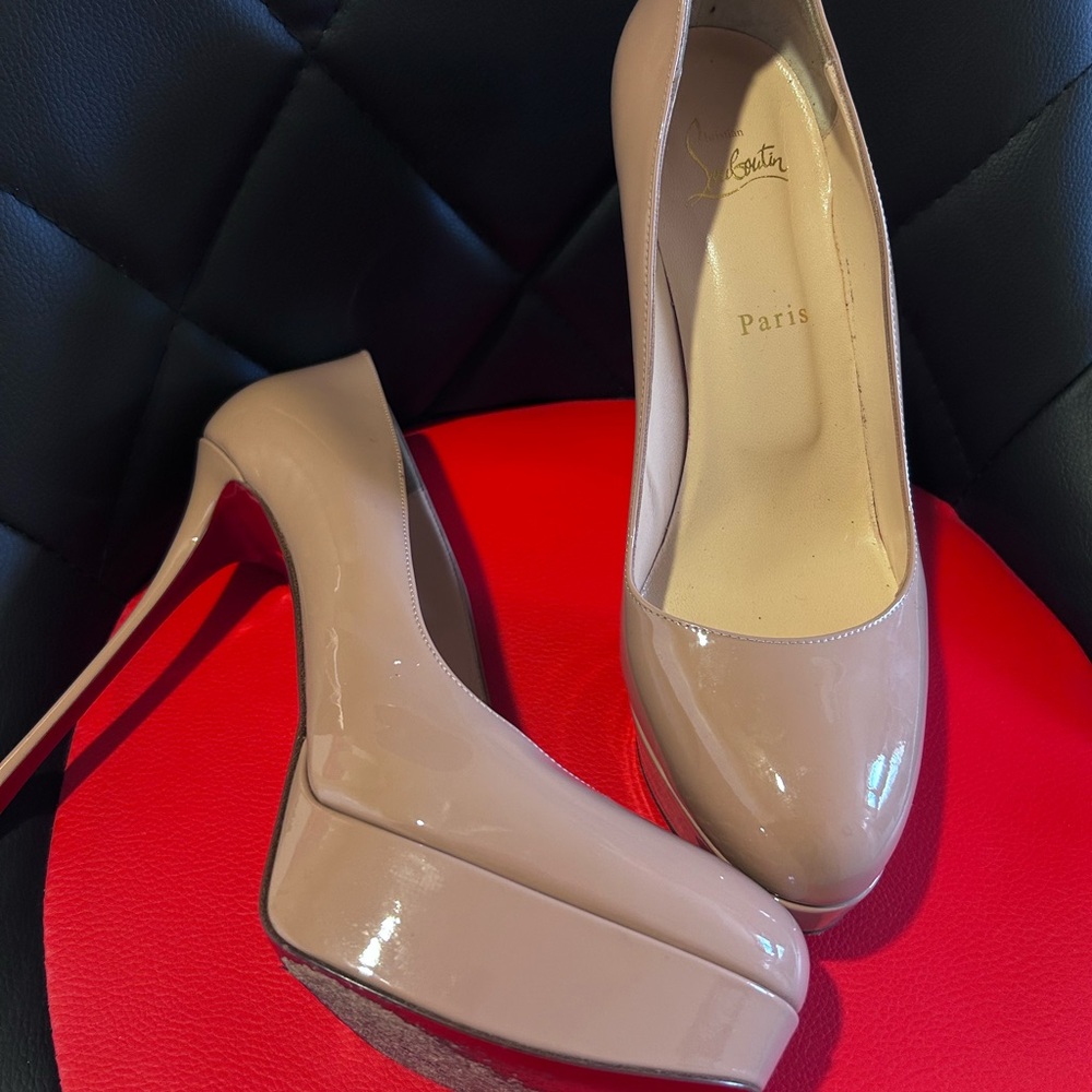 Christian Louboutin Beige Patent Heels